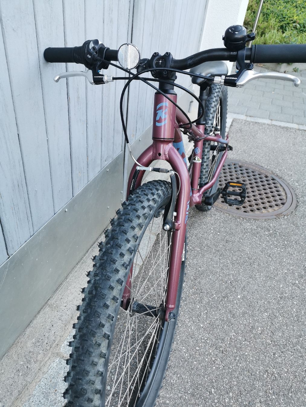 Kona Biciclette: Kona Hula 24 Kinderfahrrad – Usato da Langnau am Albis venduto da mmy_g9tm 1