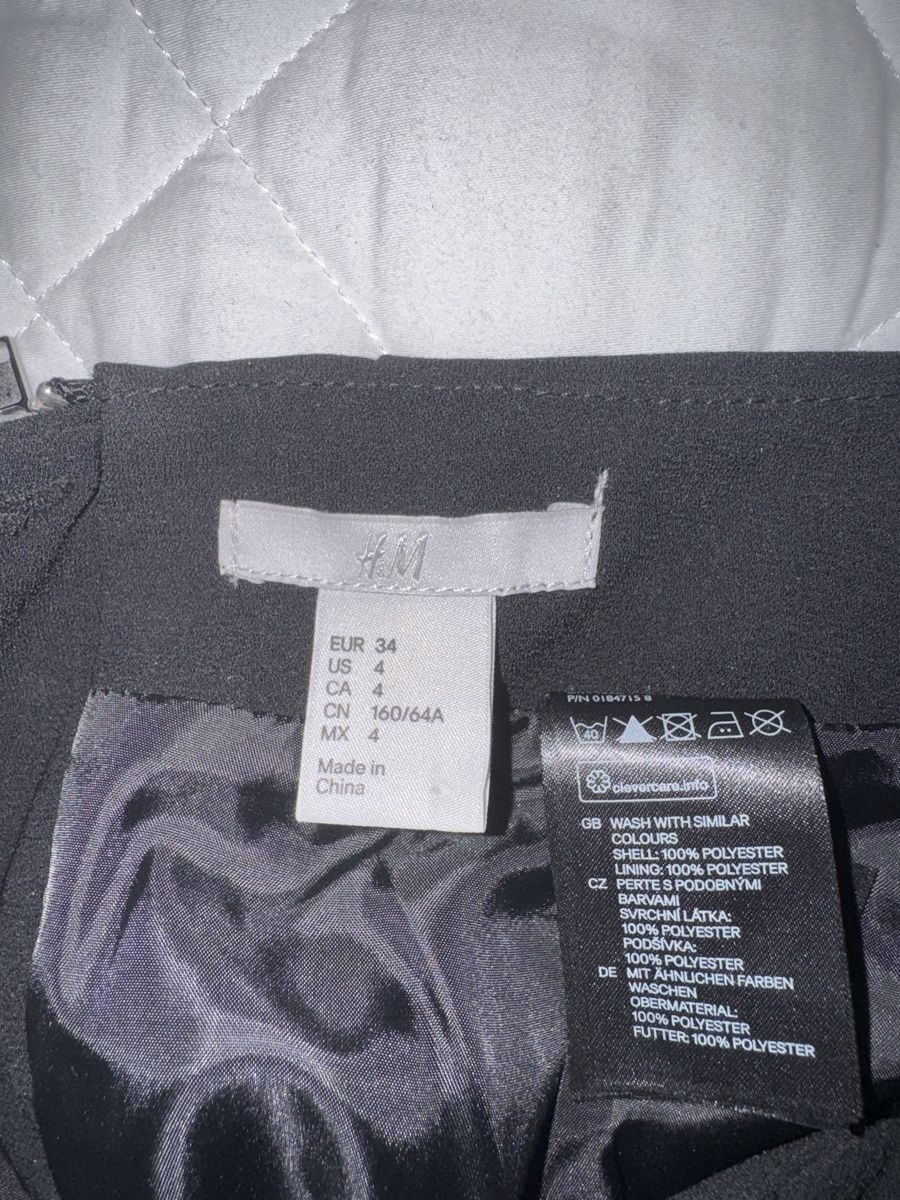 H&M Röcke: Schwarzer Minirock von H&M, Grösse 34 – Neu (gemäss Beschreibung) aus Jona von Prada1969 6