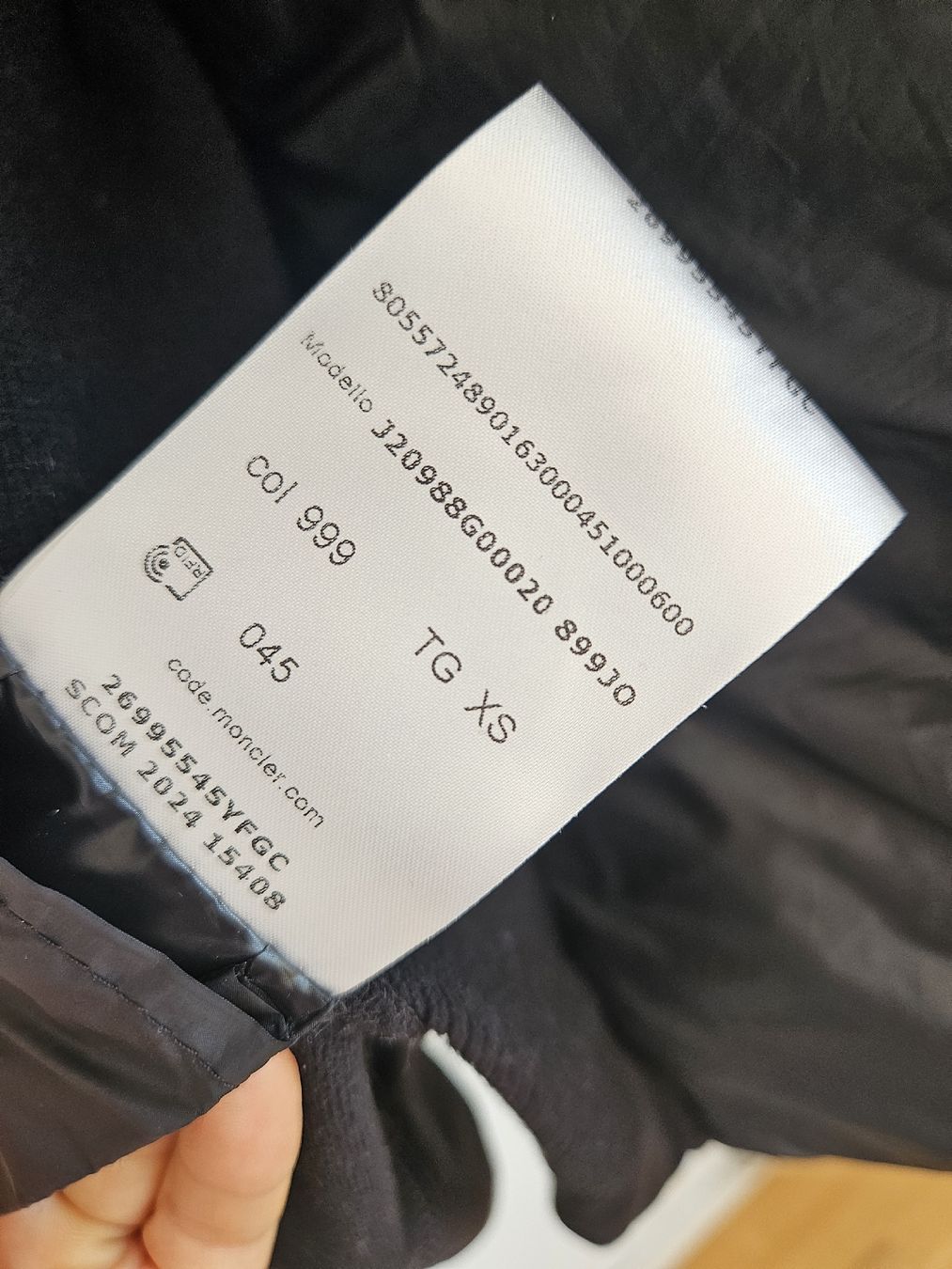 Moncler Giacche: Moncler Jacke, nur einmal getragen, XS – Nuovo (secondo la descrizione) da Zollikon venduto da Oksana206 3