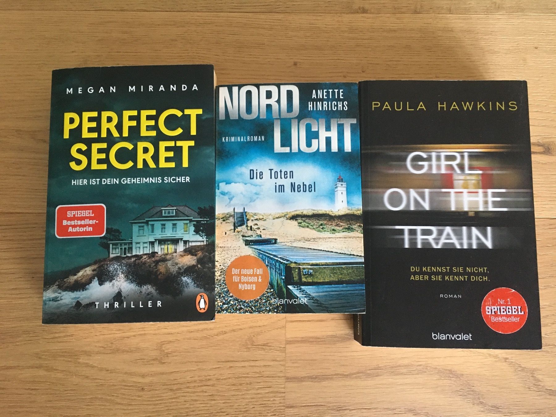 Libri: Bücher - Krimi / Thriller – Usato da St. Niklausen LU venduto da sterala