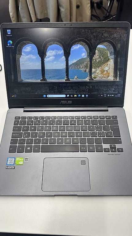Asus Notebook: ASUS Zenbook UX430U – Usato da Egg b. Zürich venduto da e34525i