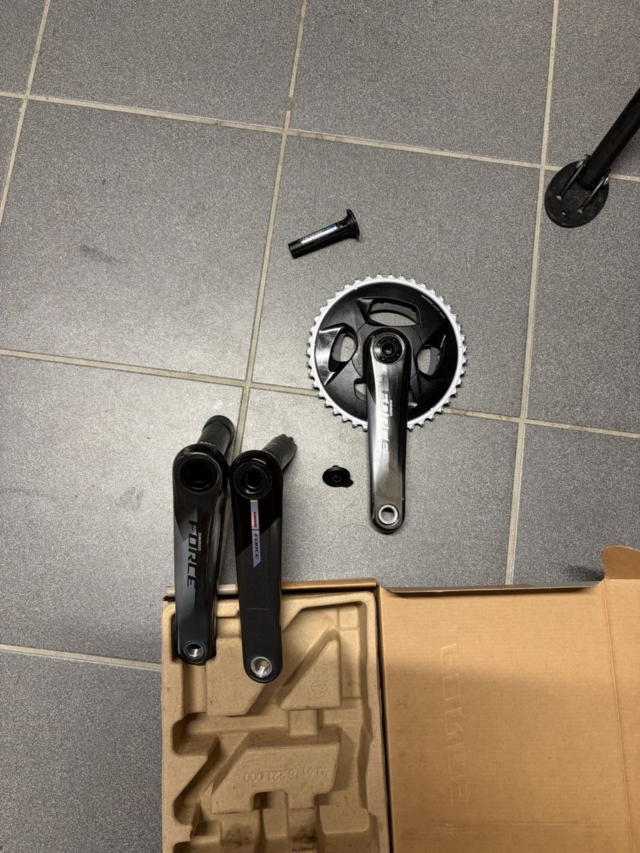 Sram Ersatzteile: SRAM Force Kurbel Wide Powermeter 43x30 – Gebraucht aus Flüelen von PAG8165