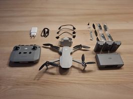 DJI Mini 2 Fly More Combo
