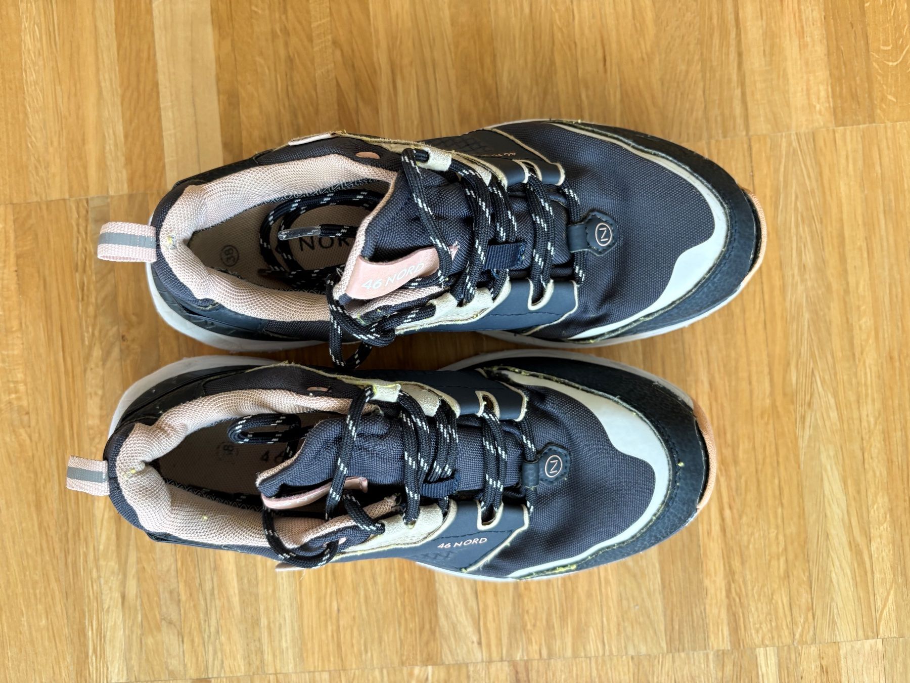 46 Nord Scarpe da donna: Size 38 Nord46 trekking shoes – Usato da Zürich venduto da jus_y7k2 1