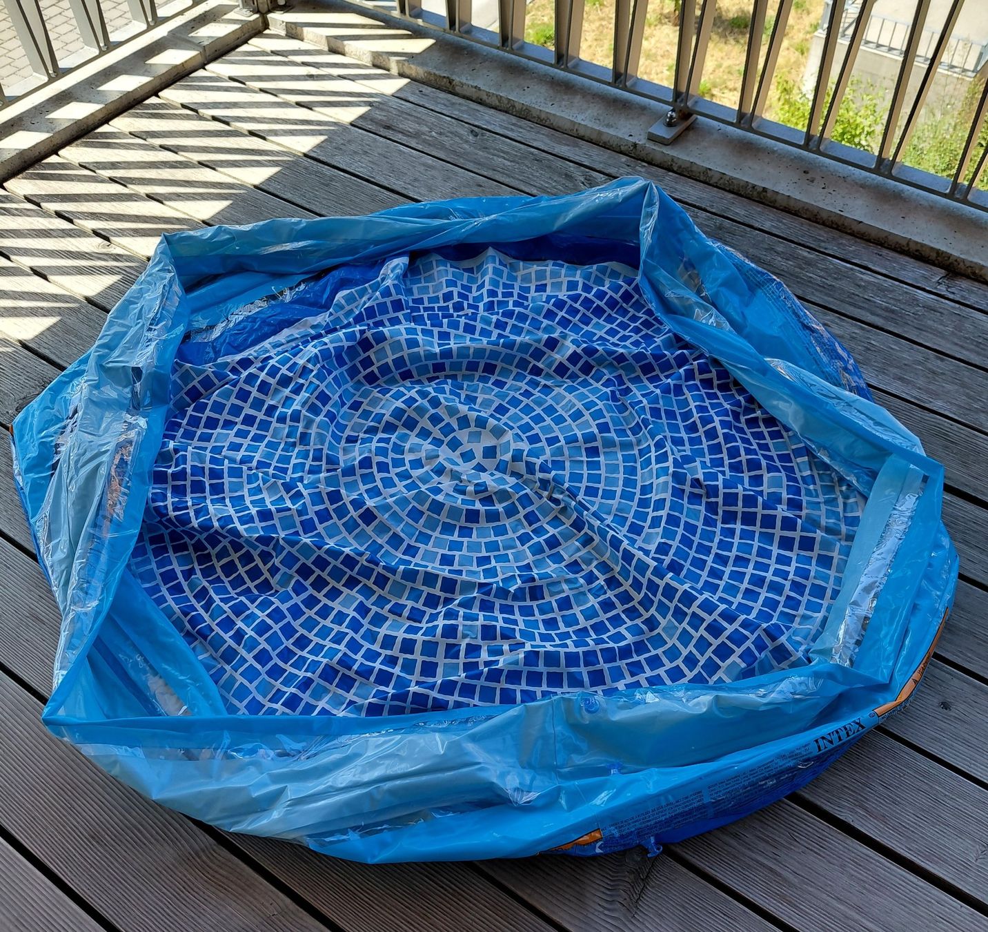 Intex Piscine: Kinderplanschbecken INTEX, 147x33cm, neu – Nuovo (secondo la descrizione) da Fraubrunnen venduto da Ente2286 1