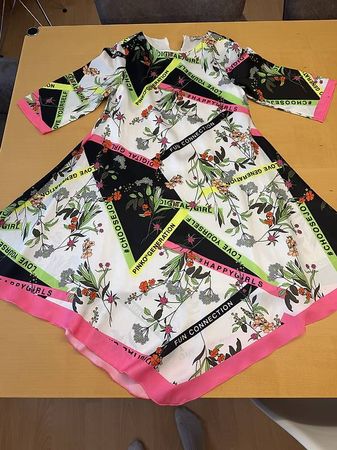 Pinko Kleid XS  Sommerkleid mit auffälligem Print