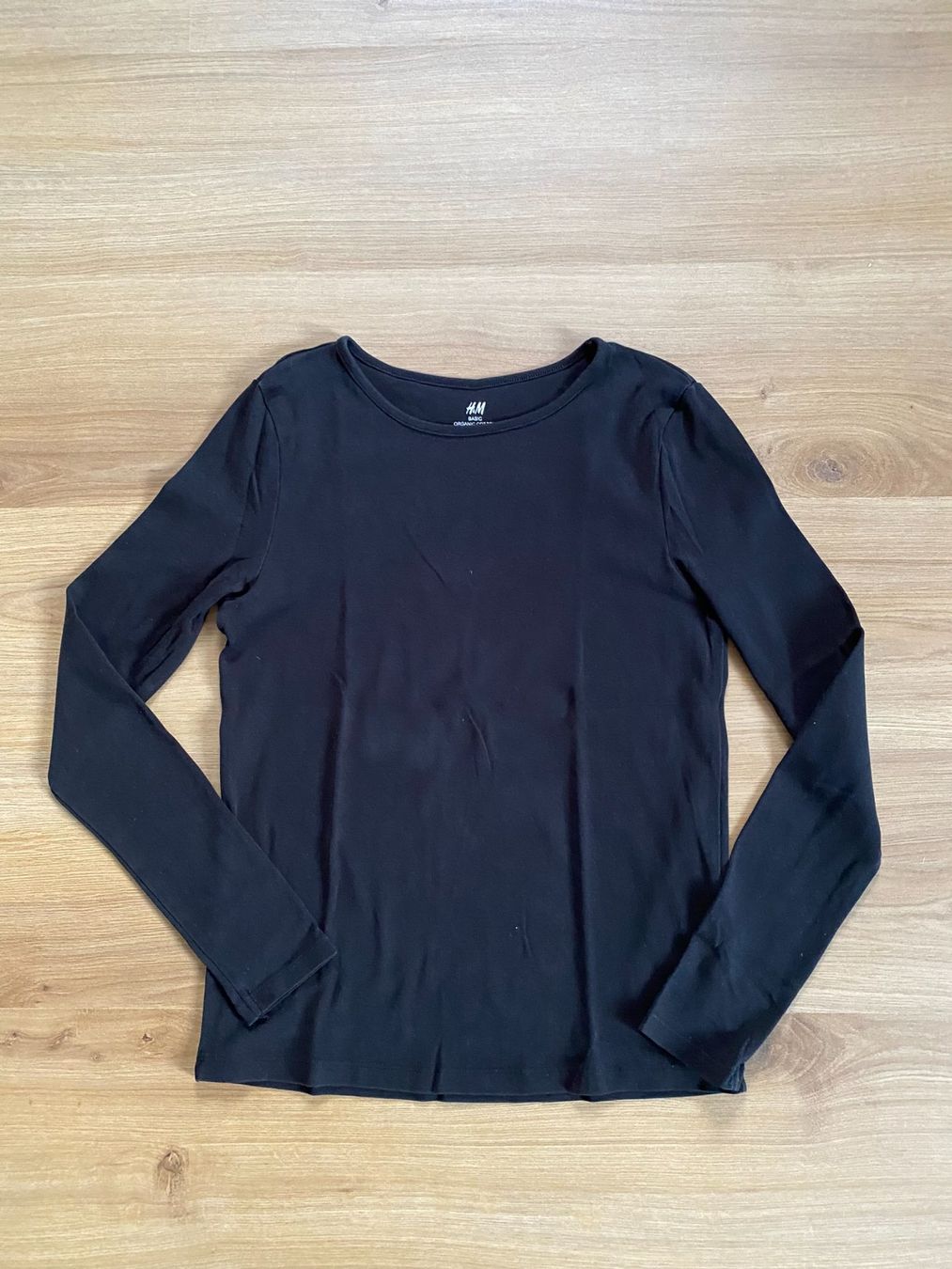 H&M Pullover & Sweatshirts: Pull fin noir uni – Gebraucht aus Delémont von elena_neuhaus