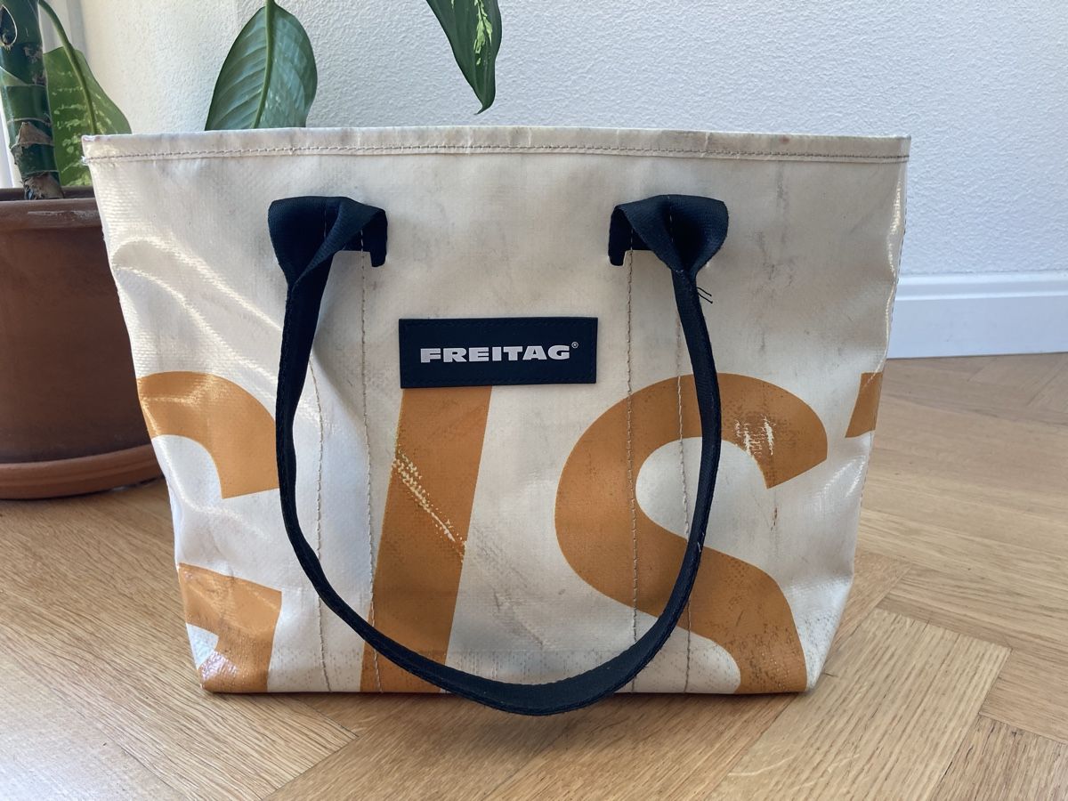 Freitag Borse: FREITAG Tasche weiss / orange – Usato da Winterthur venduto da Wandelbar 1