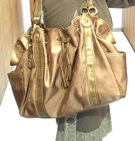 Hochwertige geräumige Handtasche beige-gold
