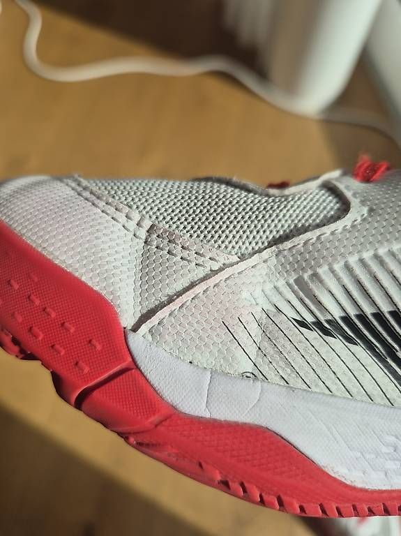 Puma Herrenschuhe: Hallenschuhe Puma Gr. 37.5 – Gebraucht aus Bülach von Best-Touchdown 3