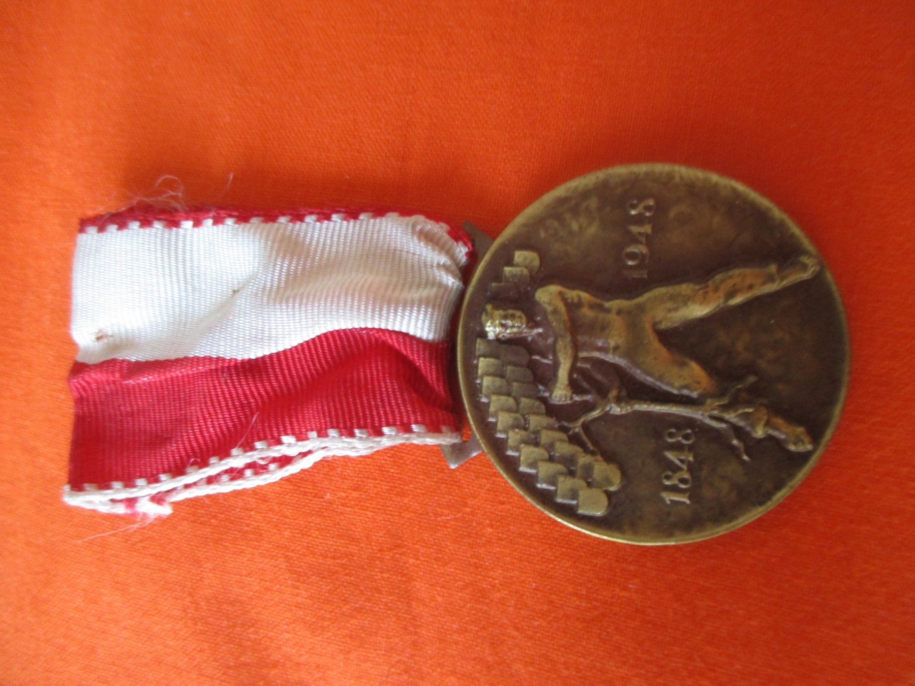 Placchette & Badge: Abzeichen 100 Jahre Bundesstaat1948 – Usato da Birsfelden venduto da alles-muss-raus
