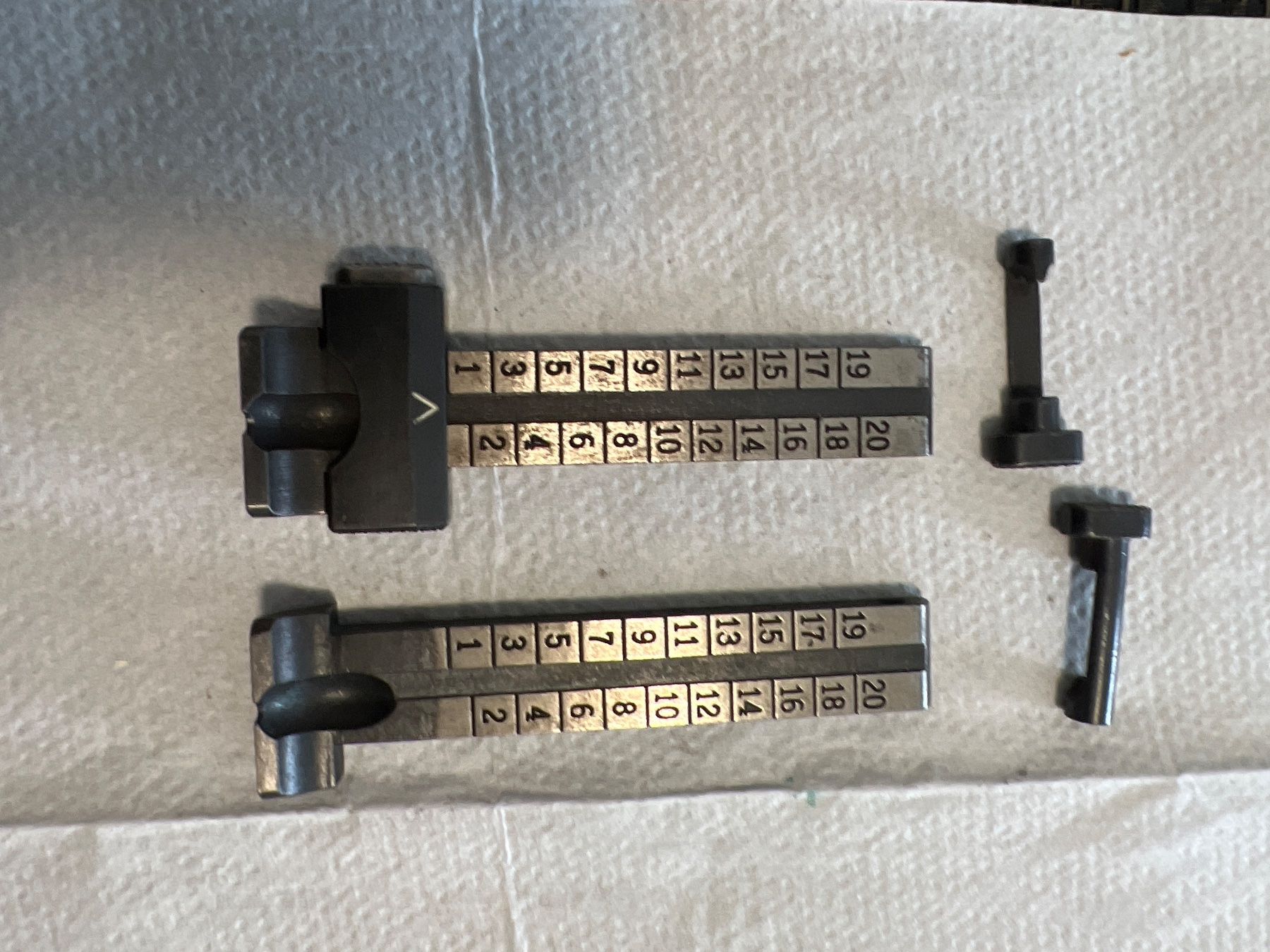 Ausrüstung & Ersatzteile: Karabiner – Gebraucht aus Ollon VD von