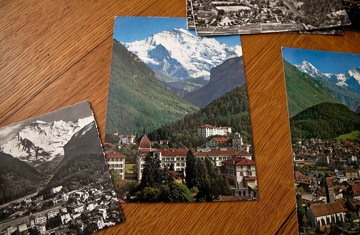 Cartoline postali: 12 verschiedene Ansichtskarten Interlaken (2 doppelt) – Difettoso da Bern venduto da Maccalvin 1