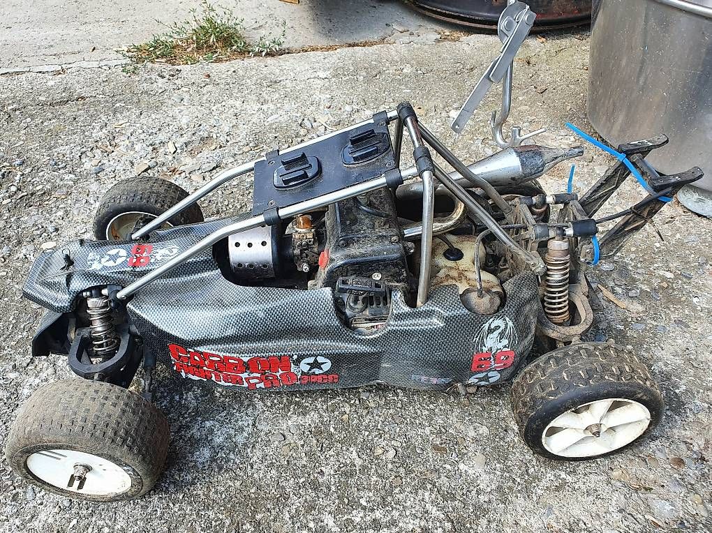 Modellismo RC: Carbon Fighter Pro – Usato da Bazenheid venduto da lev_v2yd 2