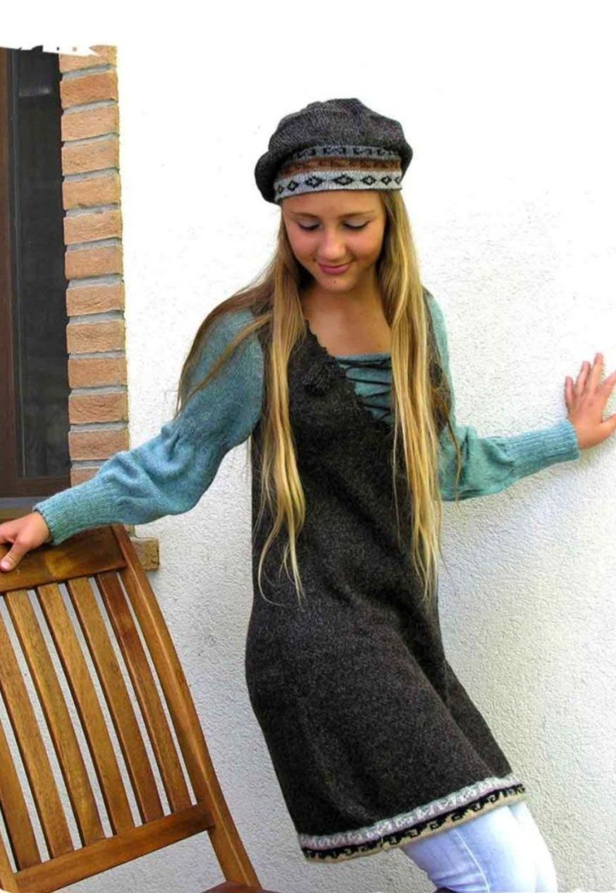 Vestiti: Kleid 100% Alpaka Wolle Ethno – Usato da Elgg venduto da Flurinal 1