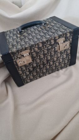 Vanity Dior