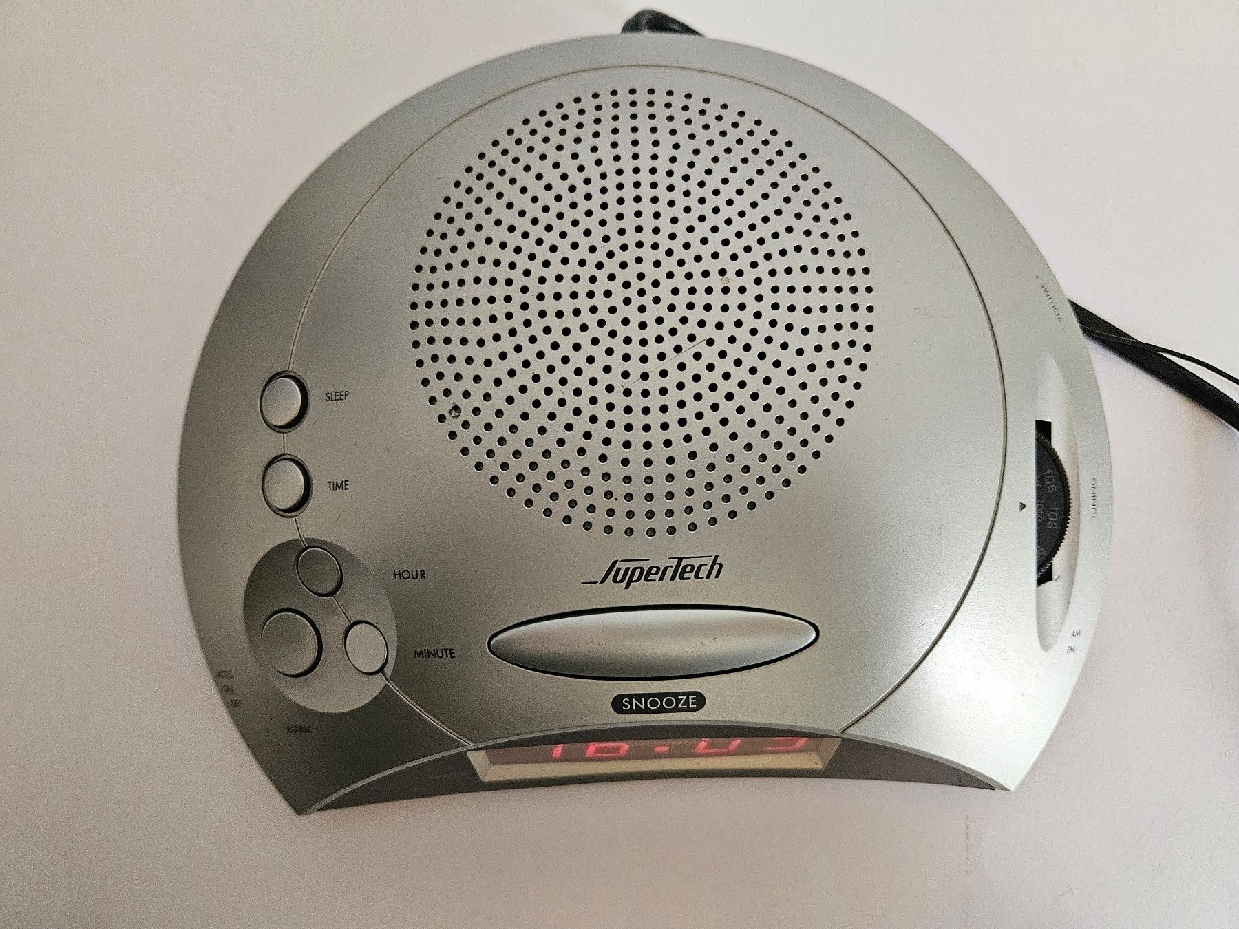 Réveils: Radiowecker von SuperTech, silbern – D'occasion à Basel par bea_cs7h 1