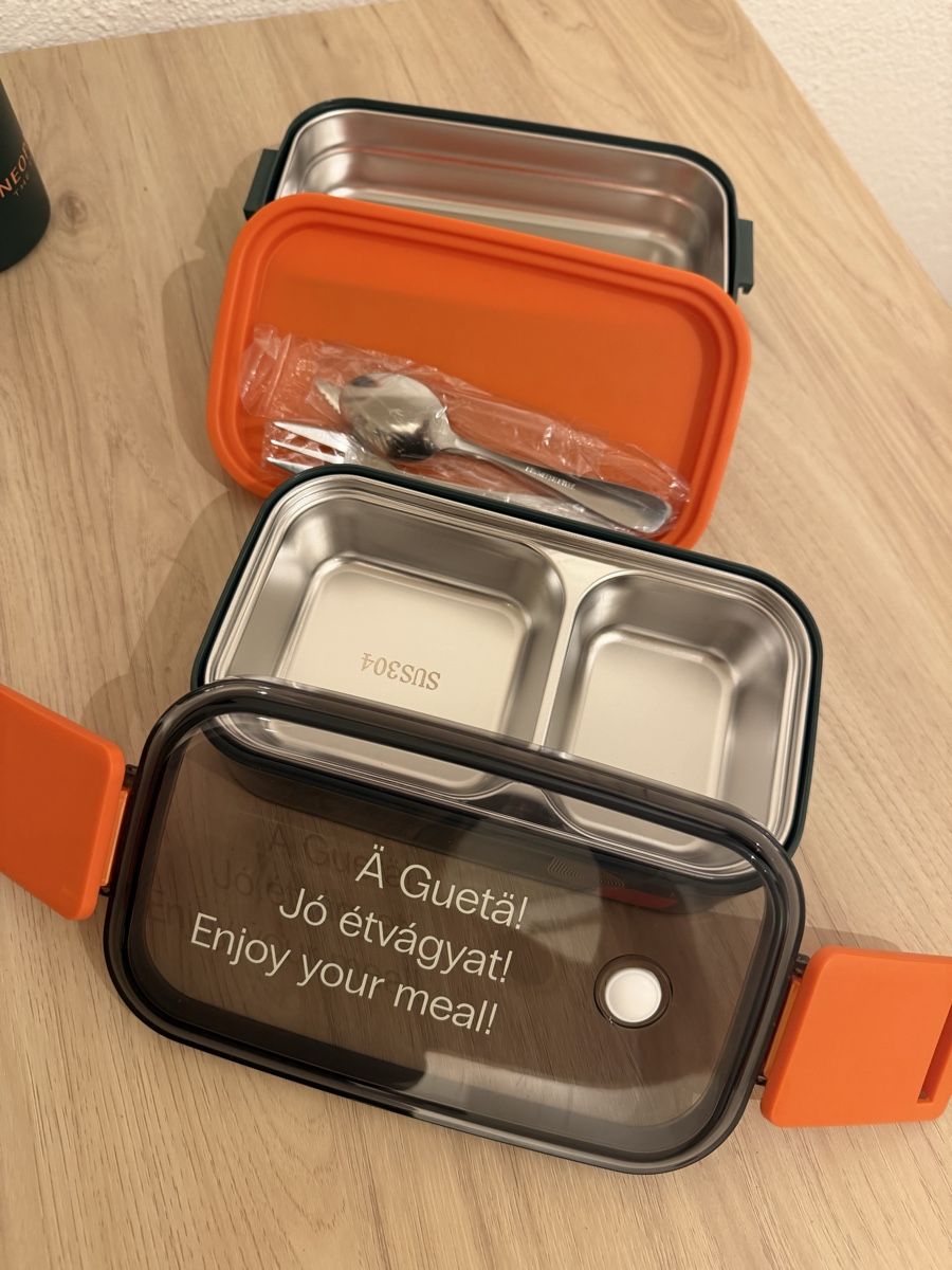 Recipients et similaires: Thermosflasche und Lunchbox neu – Neuf avec emballage d'origine à Gunten par starfish3 5