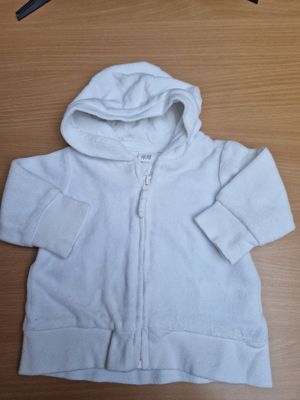 H&M Lotti & Set di vestiti: Kinder Kleider Paket Pullover Gr 56/62 – Usato da Hornussen venduto da Rysrys 8