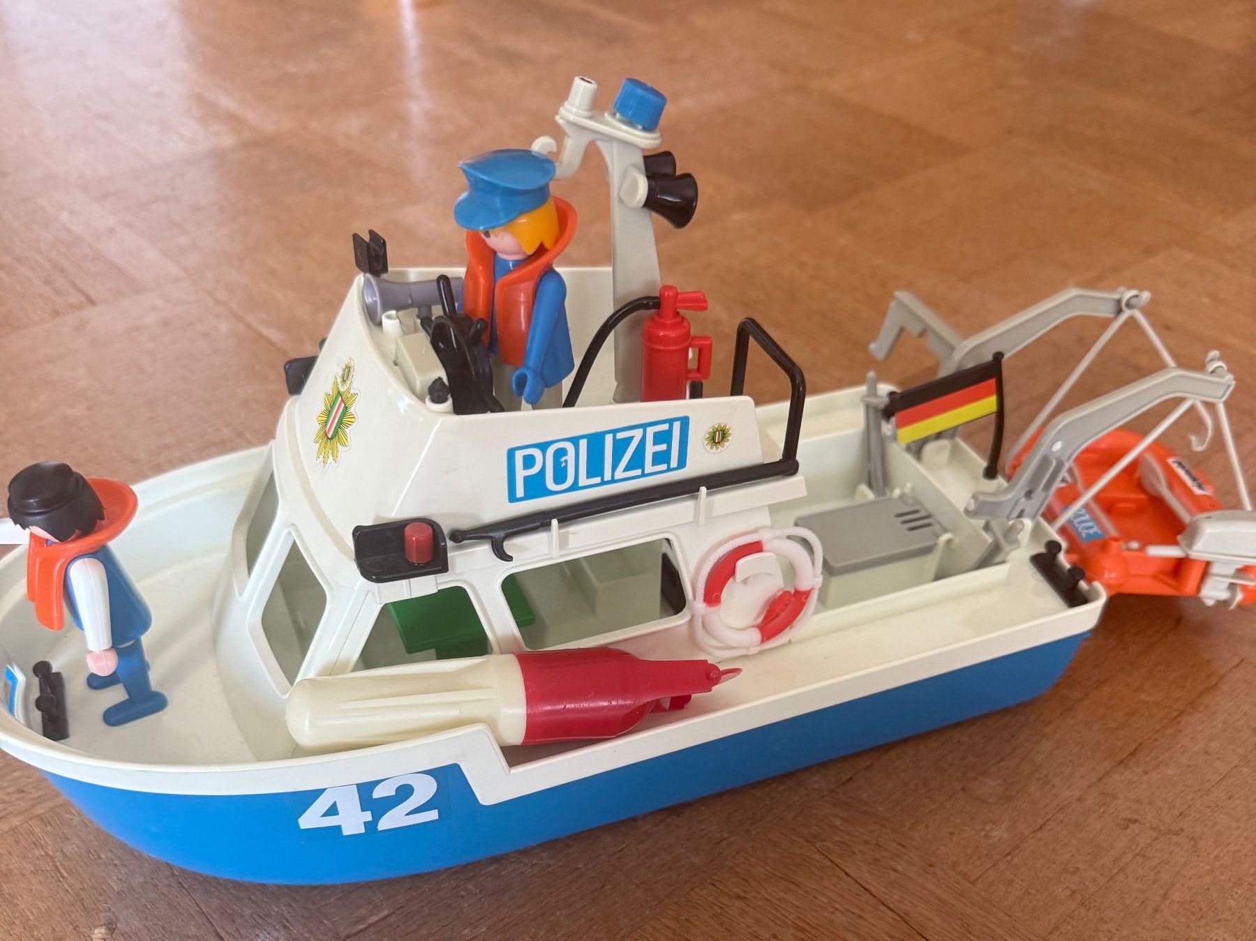 Playmobil Spielzeuge: Playmobil Polizei schiff – Gebraucht aus Hünibach von rotestandem01