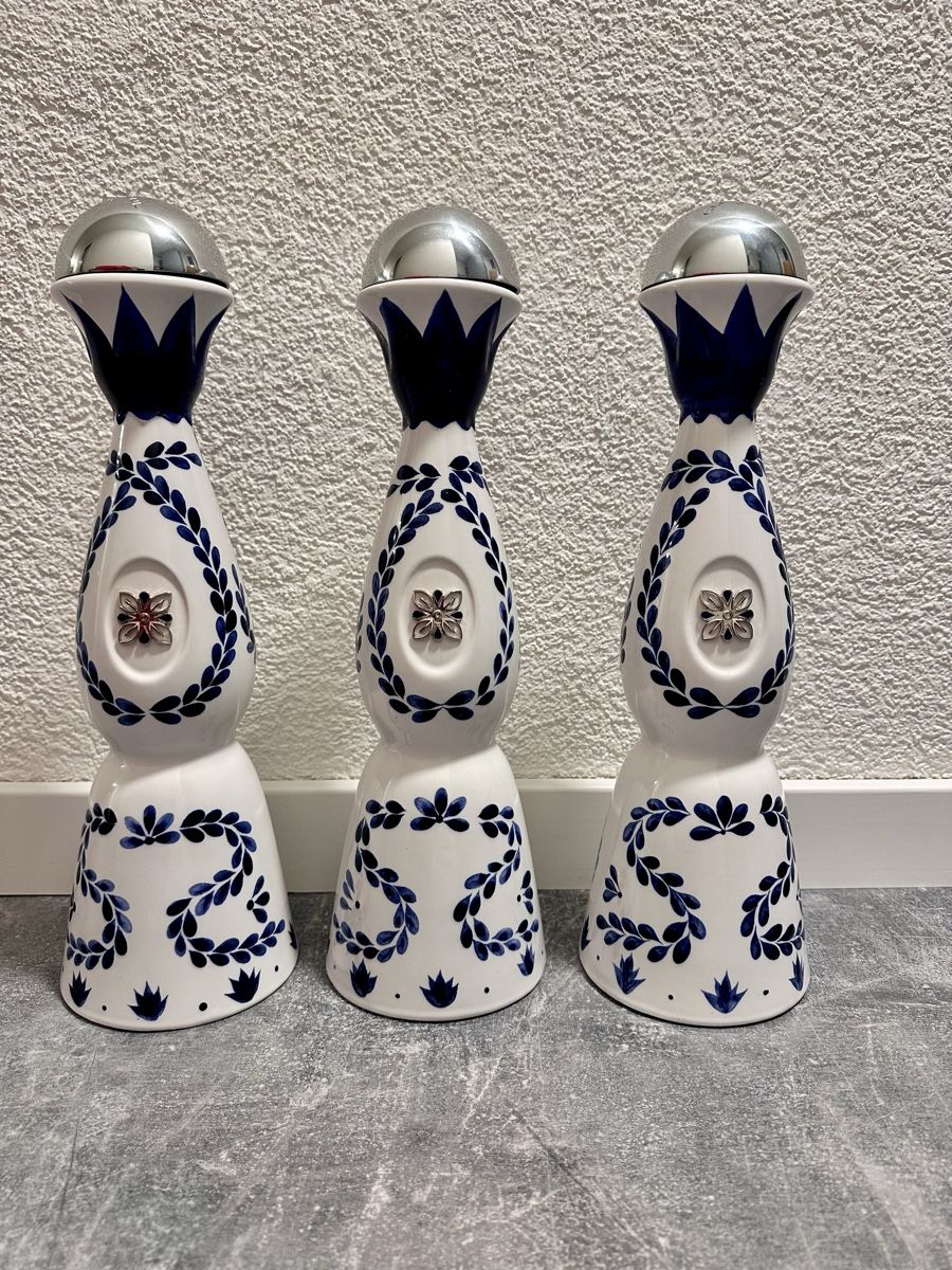 Sonstiges Geschirr & Gläser: 3x Clase Azul Reposado Tequila Bottles, Empty – Neu (gemäss Beschreibung) aus Andermatt von stark19