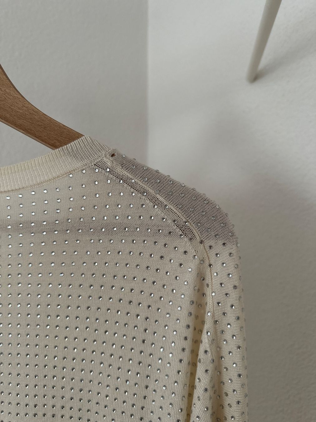 Zara Maglioni & Felpe: ZARA lockerer Pulli mit Strasssteinen, Gr. L, Cremefarben – Nuovo (secondo la descrizione) da Zürich venduto da methee1107 3