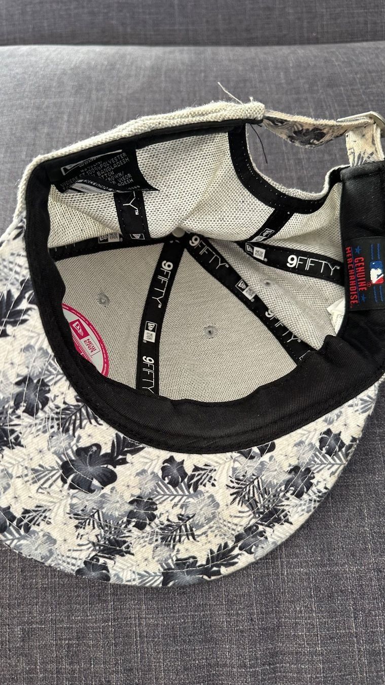Altro in  Abbigliamento & Accessori: New York Yankees Cap Original – Nuovo (secondo la descrizione) da Urdorf venduto da Tina_a 1