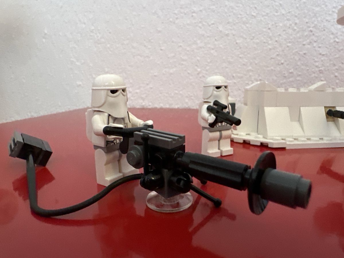 Star Wars Kit di costruzioni: LEGO Star Wars 7749 Echo Base, komplett mit Anleitung – Usato da Bern venduto da AKATHA 1