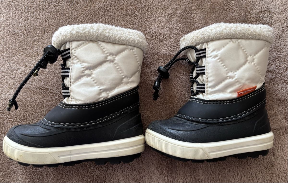 Scarpe per ragazzi: Winterstiefel, Gr. 20-21!!! – Usato da Einsiedeln venduto da sum_xm7z