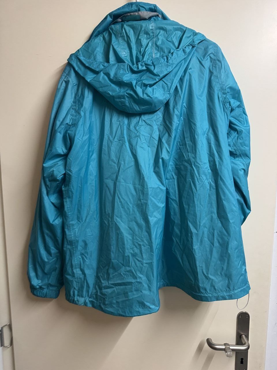 Jacken: Leichte Regenjacke - tadelloser Zustand – Gebraucht aus Bremgarten b. Bern von Bbu 2