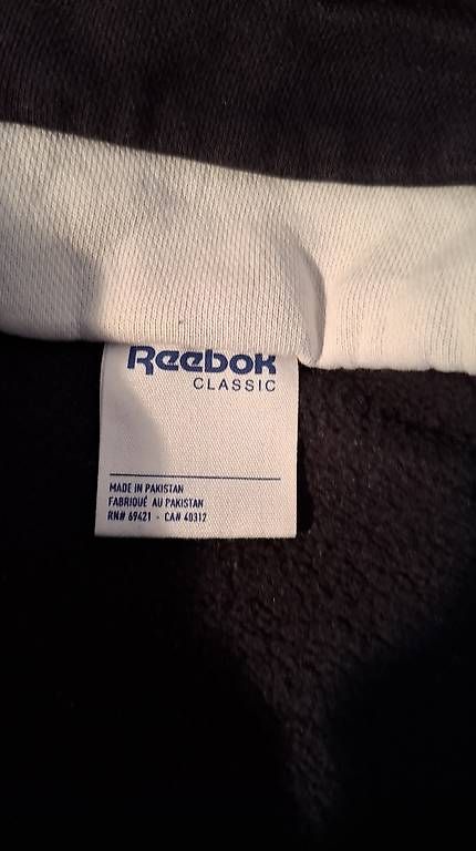 Pullover & Sweatshirts: Sweat Reebok Classic – Gebraucht aus Fleurier von die_gg95 1