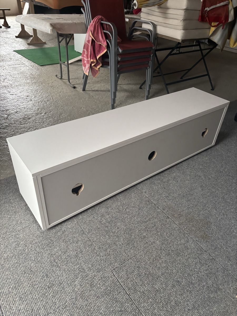 Mobili TV: Sideboard Tv – Nuovo e nell'imballaggio originale da Ruswil venduto da ced_m9rd 3