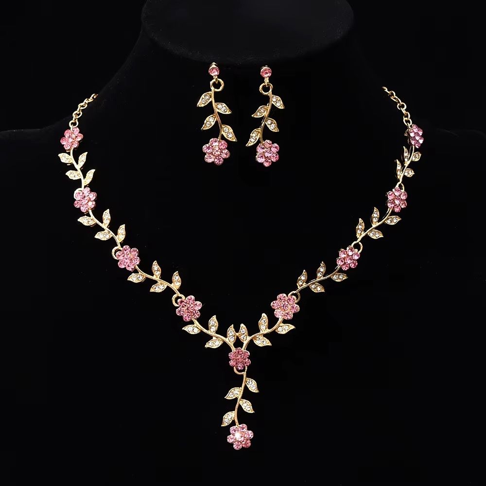 Altri gioielli: Parure Rosalina – Nuovo e nell'imballaggio originale da St-Maurice venduto da Sandrinette123