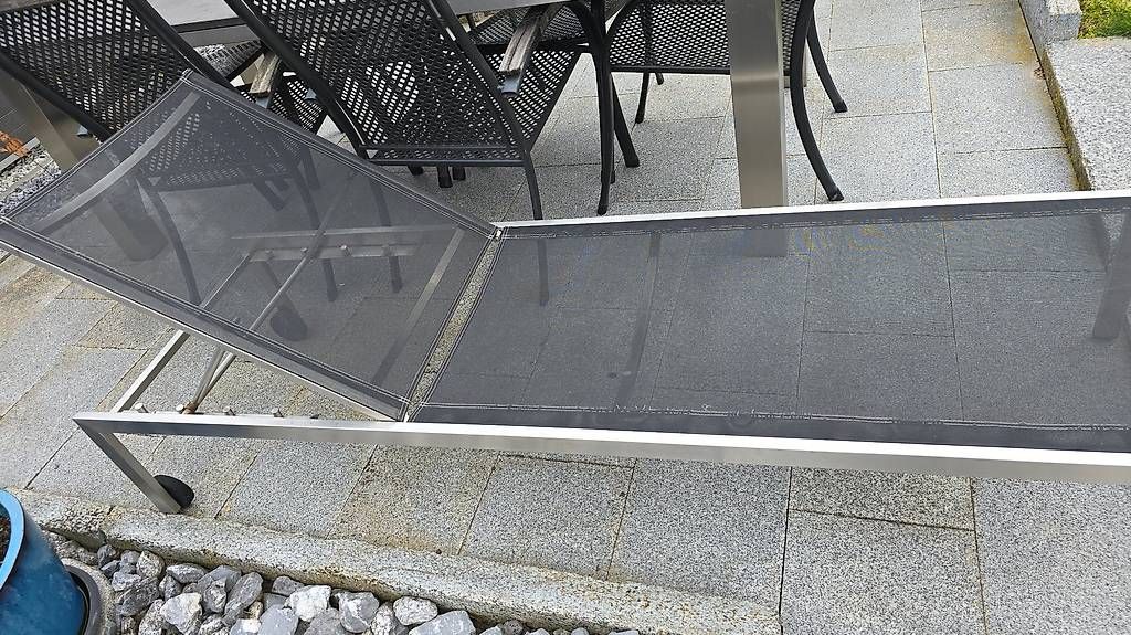 Chaises longues: Gartenliege, Sonnenliege – D'occasion à Wohlen AG par Mikisal 1