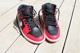 Nike Air Jordan 1 Mid zu verkaufen