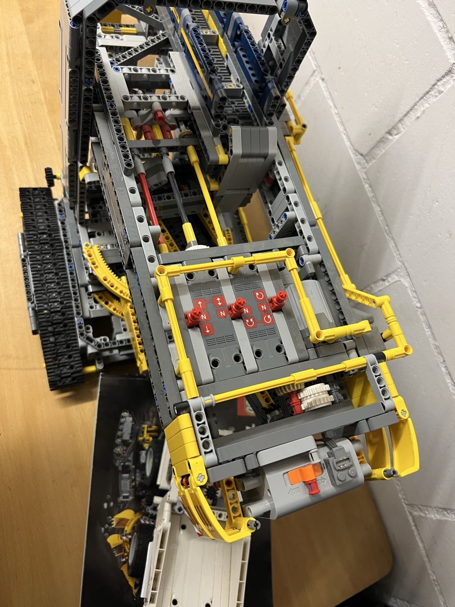 Lego Kit di costruzioni: LEGO Technic 42055 Schaufelradbagger – Usato da Holziken venduto da 181281 7