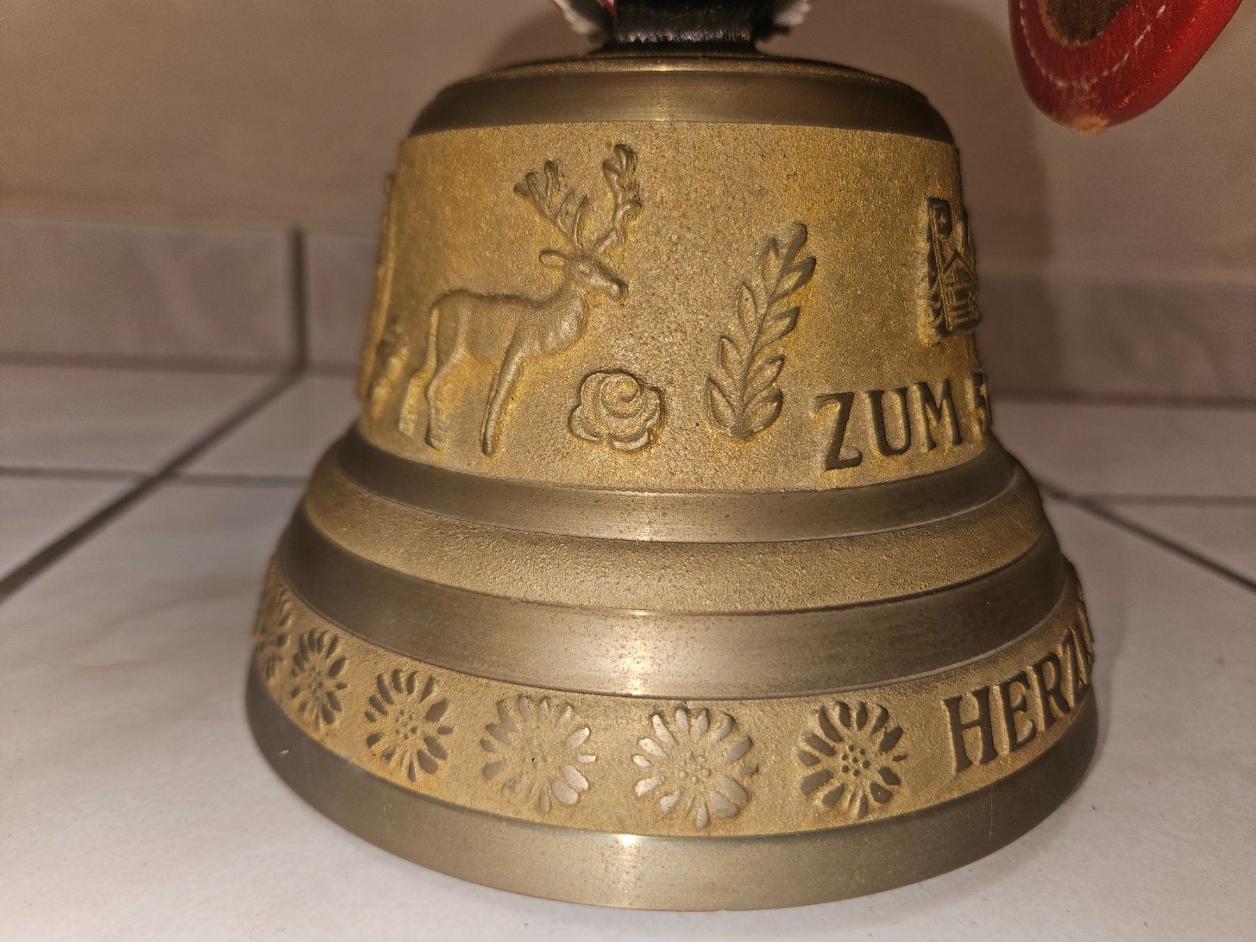 Cloches & sonnailles: Glocke zum 50. Geburtstag – D'occasion à Münchwilen AG par pel_y9jx 3
