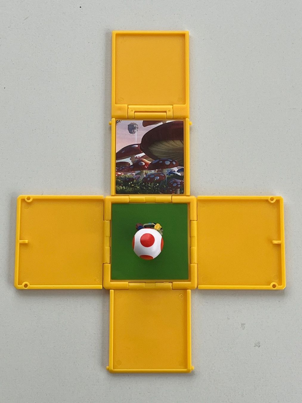 Nintendo Statuette: Super Mario Toad Figur mit Mystery-Box, Nintendo – Usato da Winterthur venduto da Wusa01 5