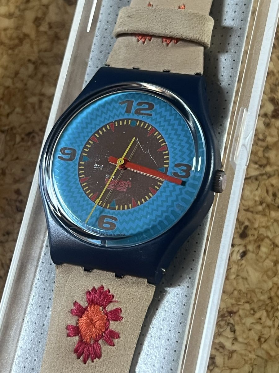 Swatch Montres: Damen Uhr Swatch Hellblau-gesticktes Armband – D'occasion à Basel par bellespirit 8