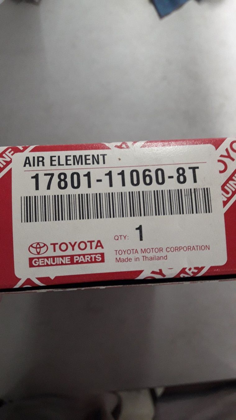 Ventilazione: TOYOTA Luftfilter 17801-11060-8T – Nuovo e nell'imballaggio originale da Flawil venduto da LG-AG_Teilemarkt