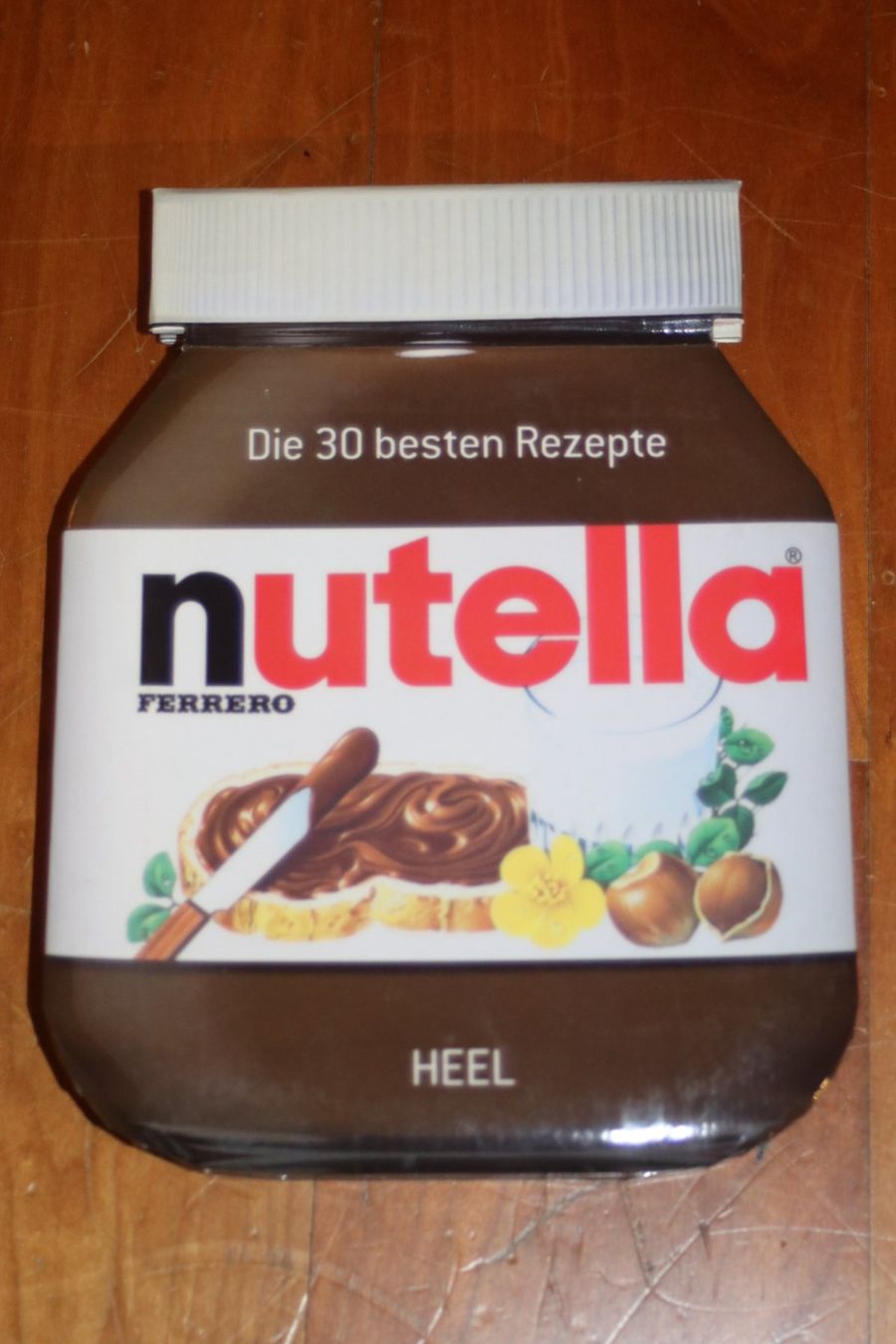 Livres: Nutella Rezeptebuch – D'occasion à St. Gallen par Razoon77
