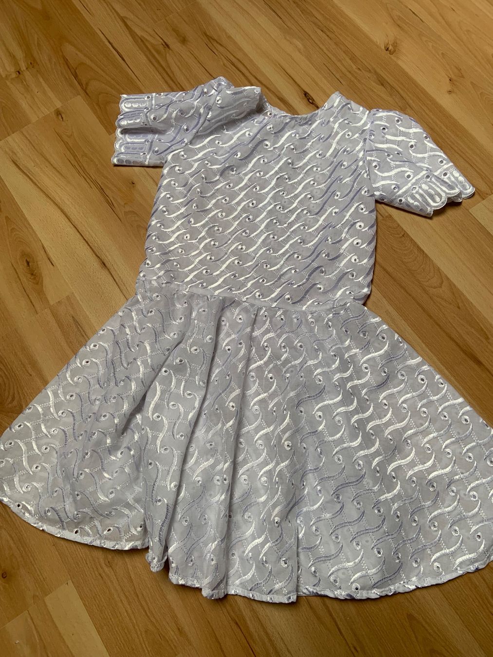 Vestiti & Gonne: Robe enfants – Usato da Ecublens VD venduto da timily