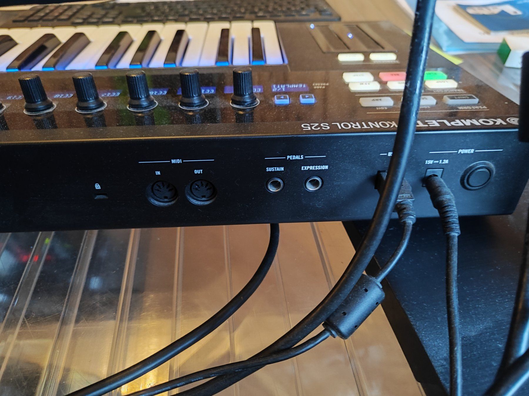 Native Instruments Musikinstrumente: NI Komplete Kontrol S25 Midi Controller Keyboard NKS – Gebraucht aus Bern von Swt0 4