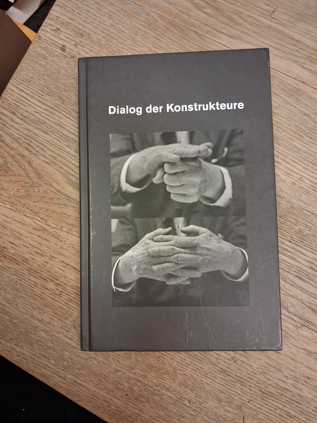 Libri: ARCHITEKTUR Dialog der Konstrukteure HERZOG MEURON KOOLHAAS – Usato da Welschenrohr venduto da Regool