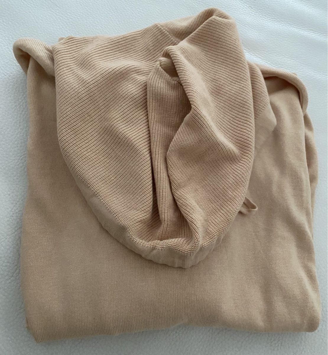 Benetton Pullover & Sweatshirts: Benetton Kaputzen Pullover 🌸 – Gebraucht aus Opfikon von Luis144 4