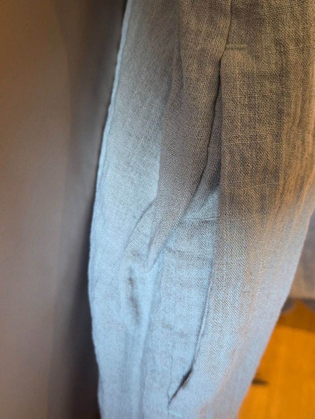 H&M Jumpsuits: Luftiger Jumpsuit von H&M – Gebraucht aus Emmen von GrabandGo 1
