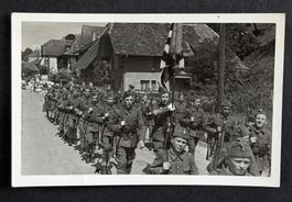 ANSICHTSKARTE VORBEIMARSCH