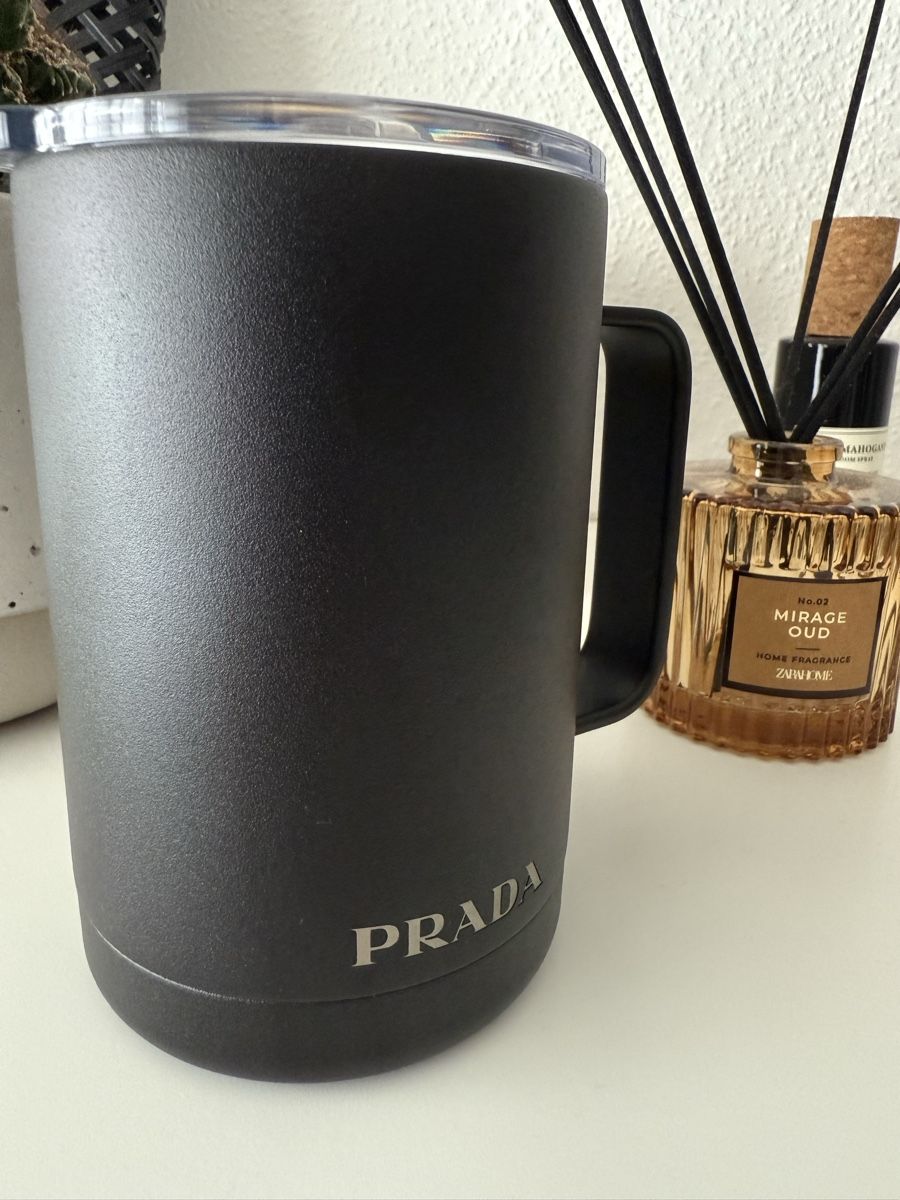 Tazze: Prada travel mug – Nuovo e nell'imballaggio originale da Zürich venduto da mariagondo95 1