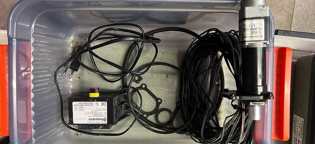Motori: Ladestation und Nabenmotor  – Usato da Appenzell-Steinegg venduto da 200162