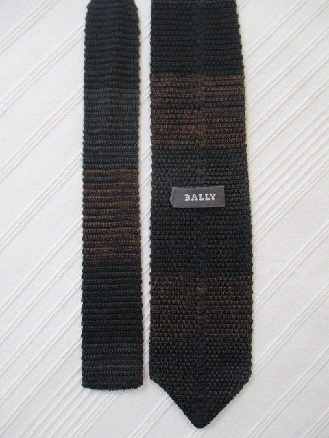 Bally Cravatte: Bally - Krawatte aus Strick mit Knüpfmuster Seide – Usato da Wetzikon ZH venduto da icewear 1